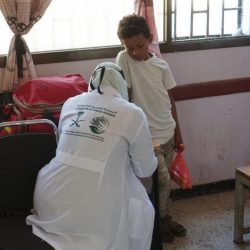 مركز الملك سلمان للإغاثة يوزع 1,292 حقيبة شتوية في لبنان