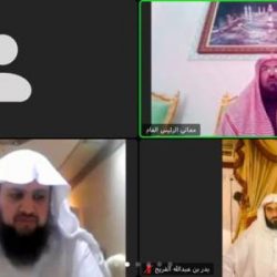 سمو أمير منطقة الباحة يعزي شيخ قبيلة بني كبير في وفاة حرمه