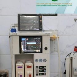 رئيس البرلمان العربي يشيد بالمشاريع المقدمة للاجئين اليمنيين في القرية السعودية بمحافظة أبخ