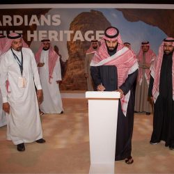 سمو أمير منطقة المدينة المنورة يستقبل مدير مركز خدمات الأوقاف بالمدينة المنورة