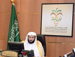 وزير التعليم يتلقى الجرعة الأولى من لقاح كورونا