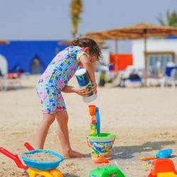 البرنامج السعودي لتنمية وإعمار اليمن ” و “الوليد للإنسانية” يوقعان اتفاقيتين تنمويتين بقطاعي الإسكان والتعليم في اليمن