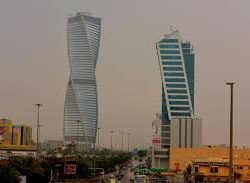 وزير الإعلام ينعى المذيع فهد بن ناصر الحمود