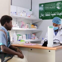 “الشؤون الإسلامية” تغلق 12 مسجدًا مؤقتًا في عدد من المناطق بعد ثبوت حالات إصابة بفيروس كورونا