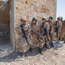 الخدمات الطبية بوزارة الداخلية تقدم لقاح فيروس كورونا لمنسوبي المديرية العامة لمكافحة المخدرات