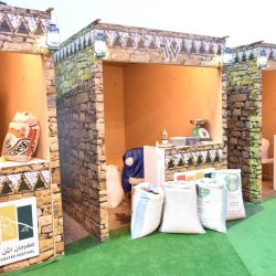 نيابة عن خادم الحرمين الشريفين سمو أمير منطقة الرياض يرعى حفل سباق نادي سباقات الخيل على “كأس المؤسس”