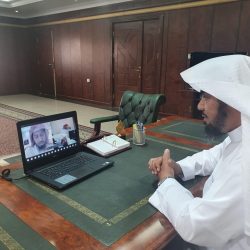 مدير عام فرع هيئة الأمر بالمعروف بالقصيم يعقد اجتماعاً “عن بُعد” بقيادات الفرع