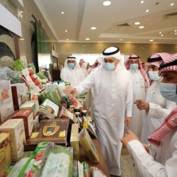 مركز الملك سلمان للإغاثة يدشن الدفعة الرابعة من مشروع توزيع التمور بالمهرة