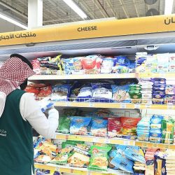 وزير التعليم يتفقّد مركز تقديم لقاحات فيروس كورونا بمقر ديوان الوزارة ويحثّ الجميع للمبادرة بأخذ اللقاح