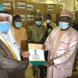 مركز الملك سلمان للإغاثة يوزع سلالاً غذائية في محافظة انجمينا بتشاد