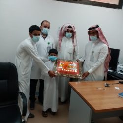 في الخامس من رمضان ..الشؤون الإسلامية تغلق 18 مسجد مؤقتاً في 6 مناطق بعد ثبوت 18 حالة إصابة كورونا بين صفوف المصلين وتعيد فتح 8 مساجد