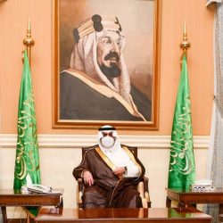 سمو أمير منطقة تبوك يستقبل المواطن العمراني الذي تنازل عن قاتل ابنه لوجه الله تعالى