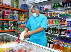 شرطة حائل: القبض على مواطن قام بتصوير رجال الأمن أثناء أداء مهامهم الأمنية والتعليق عليها بألفاظ مسيئة