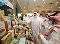 صحة حفر الباطن تكثف حملاتها التوعوية في المجمعات التجارية والأسواق