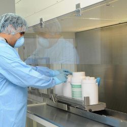 القوات الخاصة للأمن البيئي تضبط مخالفين لنظام البيئة لبيعهم حطبًا محليًا لأغراض تجارية