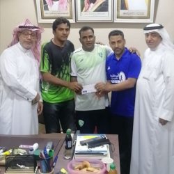 مستشار نادي معن الرياضي بالأحساء الفضل يكرم ثلاثة إعلاميين
