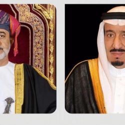 سمو أمير مكة المكرمة يفتتح معرض المشروعات الرقمي ويكرم الفائزين بجائزة مكة للتميز