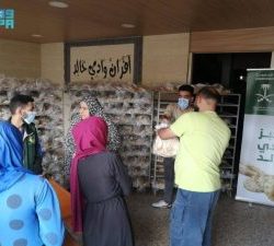 شرطة منطقة الرياض : القبض على مواطن تحرش بامرأة في مقطع فيديو متداول بمواقع التواصل الاجتماعي