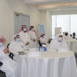 أمير تبوك يطمئن على صحة عامر الغرير