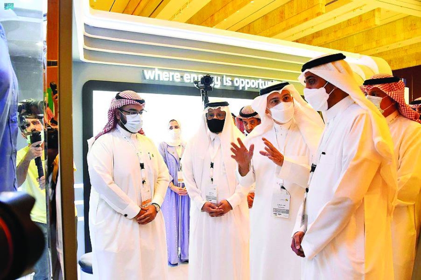 فحص طبي شامل لموظفي الحكومة والخاص