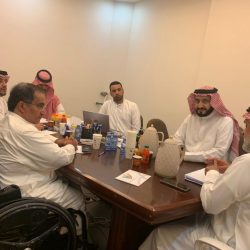 أمير تبوك يواسي أسرة الحربي