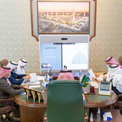 أمير تبوك يطلع على تقرير عن إنجازات واعمال فرع وزارة التجارة بالمنطقة