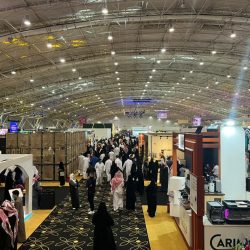 وزير الشؤون الإسلامية يلتقي بقائد المنطقة الجنوبية اللواء العمري ويلقي كلمة لكافة قوات التحالف العربي عبر الاتصال اللاسلكي والمرئي