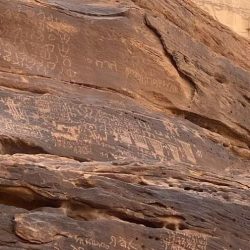 سمو وزير الخارجية يلتقي وزير الخارجية العُماني