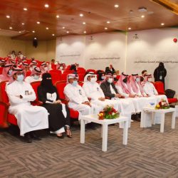 شرطة ابوعريش تتمكن من القبض على ٤مقيمين قاموا بسرقة كيابل نحاسية من احدى الشركات