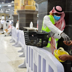 سمو أمير الحدود الشمالية يقيم حفل إفطار لمسؤولي الجهات الحكومية ومشايخ وأهالي المنطقة