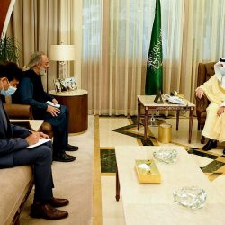 سمو أمير الجوف يكرم منسوبي مكافحة المخدرات بالمنطقة ويشيد بجهودهم في حماية شباب الوطن.