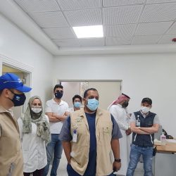 رئيسة الفريق العلمي لبرنامج تقييم أضرار قرود البابون: أوقفوا إطعامها ولا تنظروا إليها