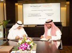 مركز الملك سلمان للإغاثة يوزع أكثر من 100 طن من السلال الغذائية في محافظة سقطرى