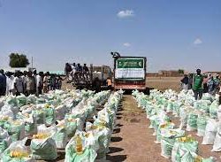 مركز الملك سلمان للإغاثة يوزع 3,500 سلة غذائية للاجئين الروهينجا في ببنغلاديش