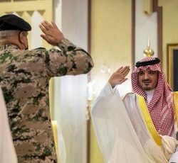 سمو نائب أمير منطقة مكة المكرمة يزور عدداً من أصحاب الفضيلة العلماء والمشايخ