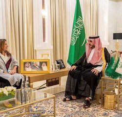 سمو أمير الجوف يستقبل وفد مكتب المنسقة المقيمة للأمم المتحدة في المملكة