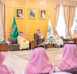 سمو أمير نجران يدشن فعاليات اليوم العالمي للهلال الأحمر السعودي بالمنطقة