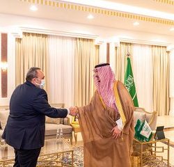 إحباط محاولات تهريب (682) كيلوجرامًا من مادة الحشيش و(62) طنًا و(315) كيلو جرامًا من نبات القات و(194300) قرص إمفيتامين مخدر والقبض على المشاركين فيها