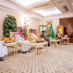 سمو أمير منطقة الباحة يرأس اجتماع اللجنة الرئيسية للإسكان التنموي بالمنطقة