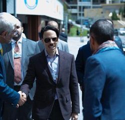 الأمير ‫تركي بن طلال‬ يجتمع بقيادات التعليم العالي والعام في عسير