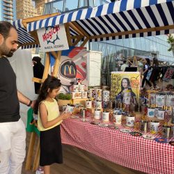  مركز الأبحاث يستعرض نجاح زراعة الأناناس والكاجو والكرمبولا والشيكو في مهرجان مانجو جازان