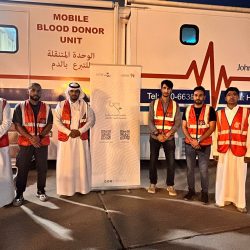 أمير تبوك يستقبل المواطنين في اللقاء الأسبوعي