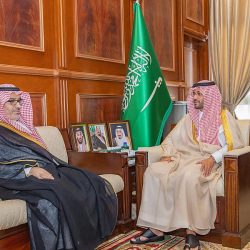 سمو نائب أمير حائل يقلّد مساعد مدير إدارة مرور المنطقة رتبته الجديدة