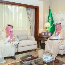 سمو أمير الشرقية يستقبل رئيس وأعضاء مجلس إدارة جمعية الآثار والتراث بالمنطقة