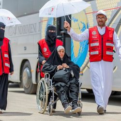 عميد الكلية التقنية بجازان يفعل مبادرة يستفتونك