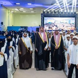سمو محافظ جدة يشرف الحفل السنوي للخريجين بكلية الرؤية بجدة
