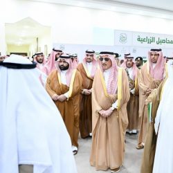 أمير منطقة الحدود الشمالية يزور معرض هيئة الأمر بالمعروف بمنفذ جديدة عرعر