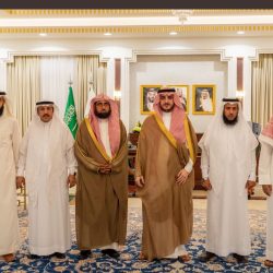 ” تخصصي تبوك ” ينجح في زراعة سماعة عظمية لمريضة فقدت السمع