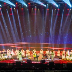 سمو ولي العهد يجتمع مع وزير الدفاع الماليزي