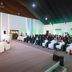 أمسية الجزائري “الأعرج” تثري حراك معرض المدينة المنورة للكتاب في يومه الخامس